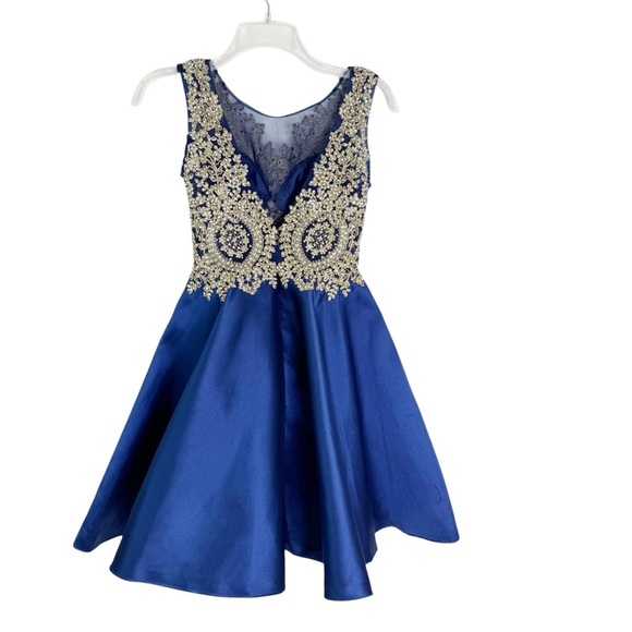 Camille La Vie Embroidered Sequin Formal Prom Pageant Mini Dress Blue Size 00 - Picture 4 of 15